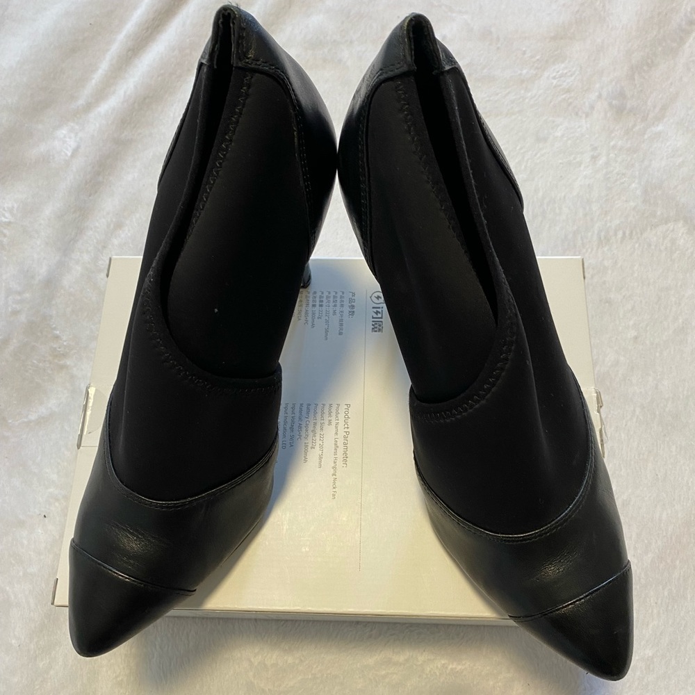 BCBG Leather/neoprene wrap heels SZ 8